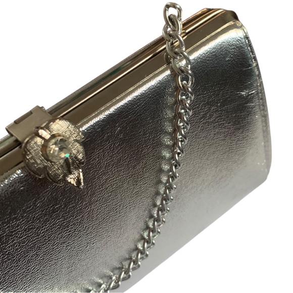 🔗Vintage Silver Clutch🔗 - Picture 2 of 11